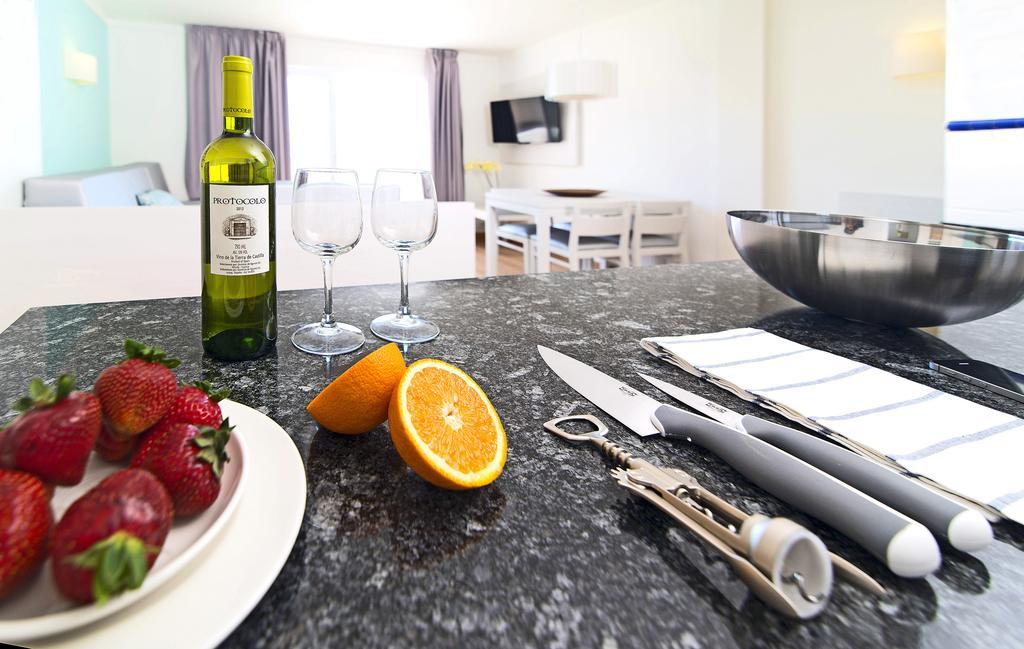 Apartamentos Sivella Port de Pollenca Ruang foto